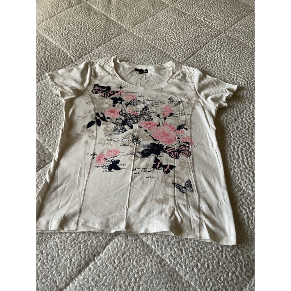 Les Collections Mat Graphic Tee Women S White Excellent Floral Butterfly Lace